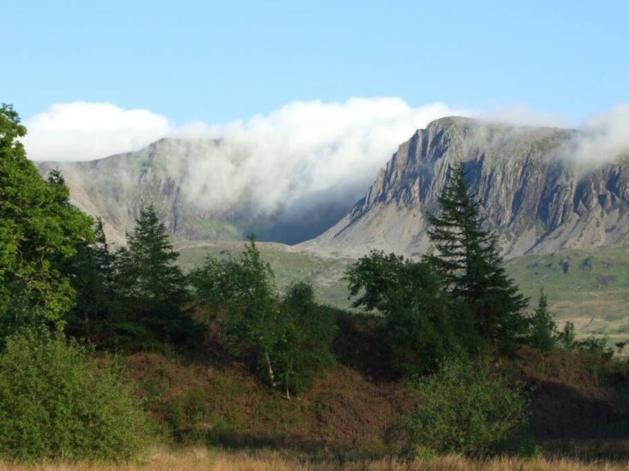 Pandy Farmhouse - Panoramic Mountain Views Within Snowdonia'S National Park - 4X4 Recommended Dolgellau Eksteriør bilde